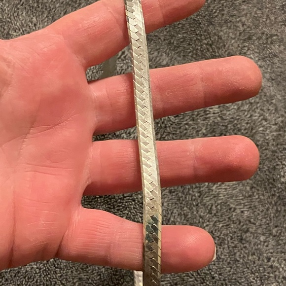 925 Sterling Silver Italy 5mm Herringbone Chain Necklace 19.5”  36.7g - Picture 3 of 4